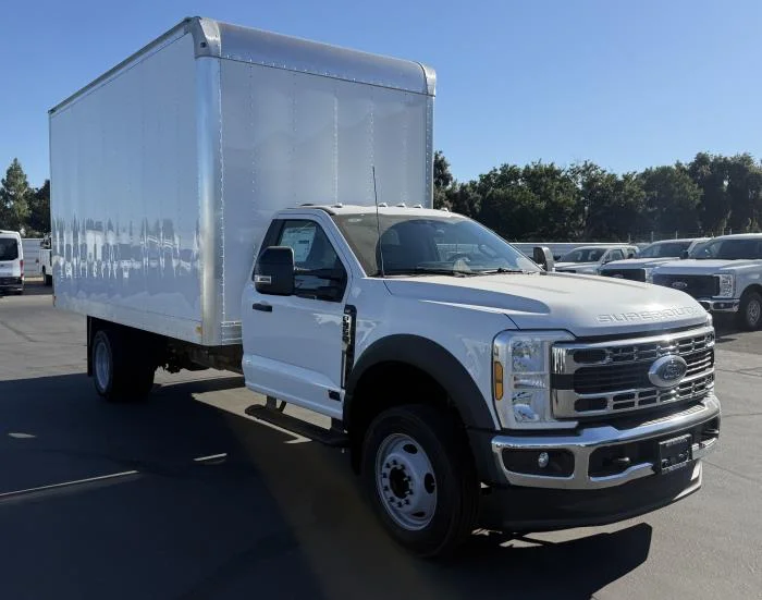 2026 Ford F-550 — photo 3