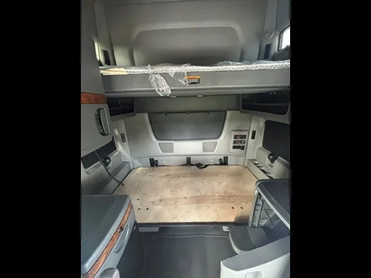 2021 International LT in Conyers, GA — photo 12