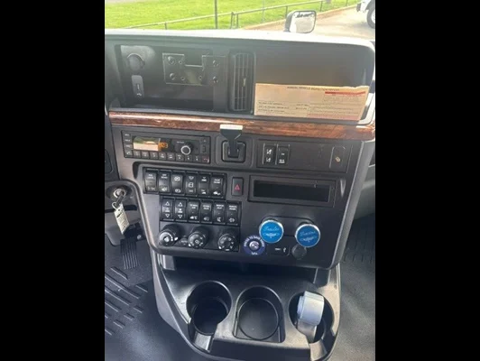 2021 International LT in Conyers, GA — photo 16