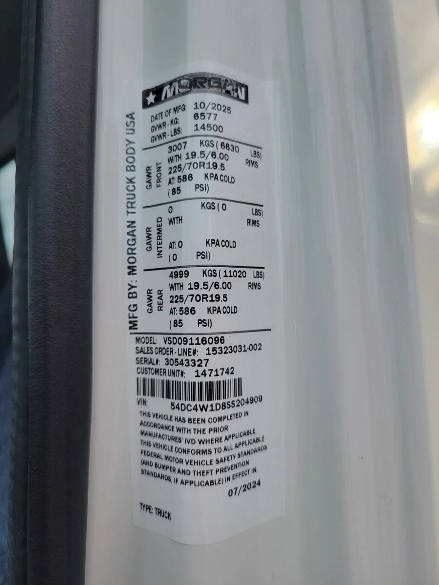 2025 Isuzu NPR - image 10