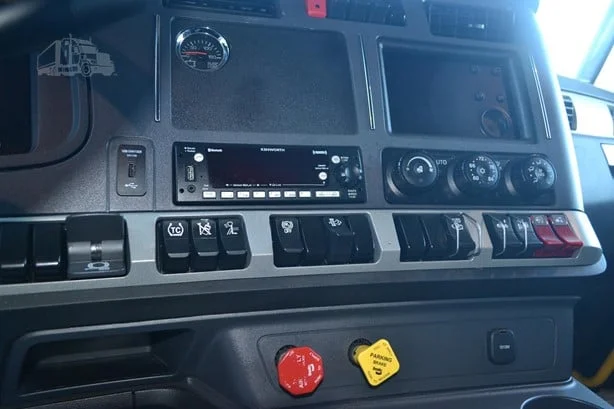 2023 Kenworth T680 in Location: Springfield, OH — photo 8