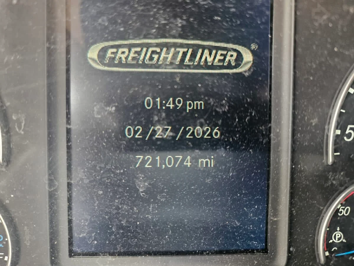 2022 Freightliner Cascadia in Orlando, FL — photo 10