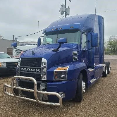 2020 Mack Anthem - image 3