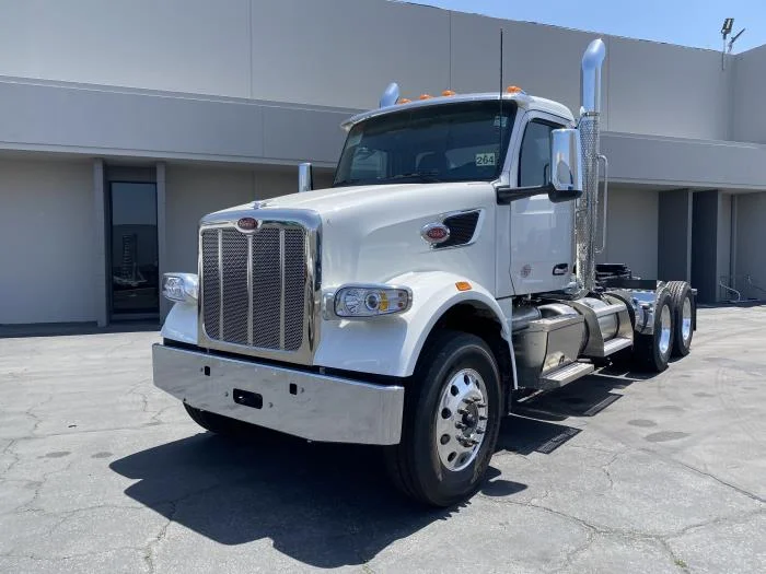 2025 Peterbilt 567 - image 2