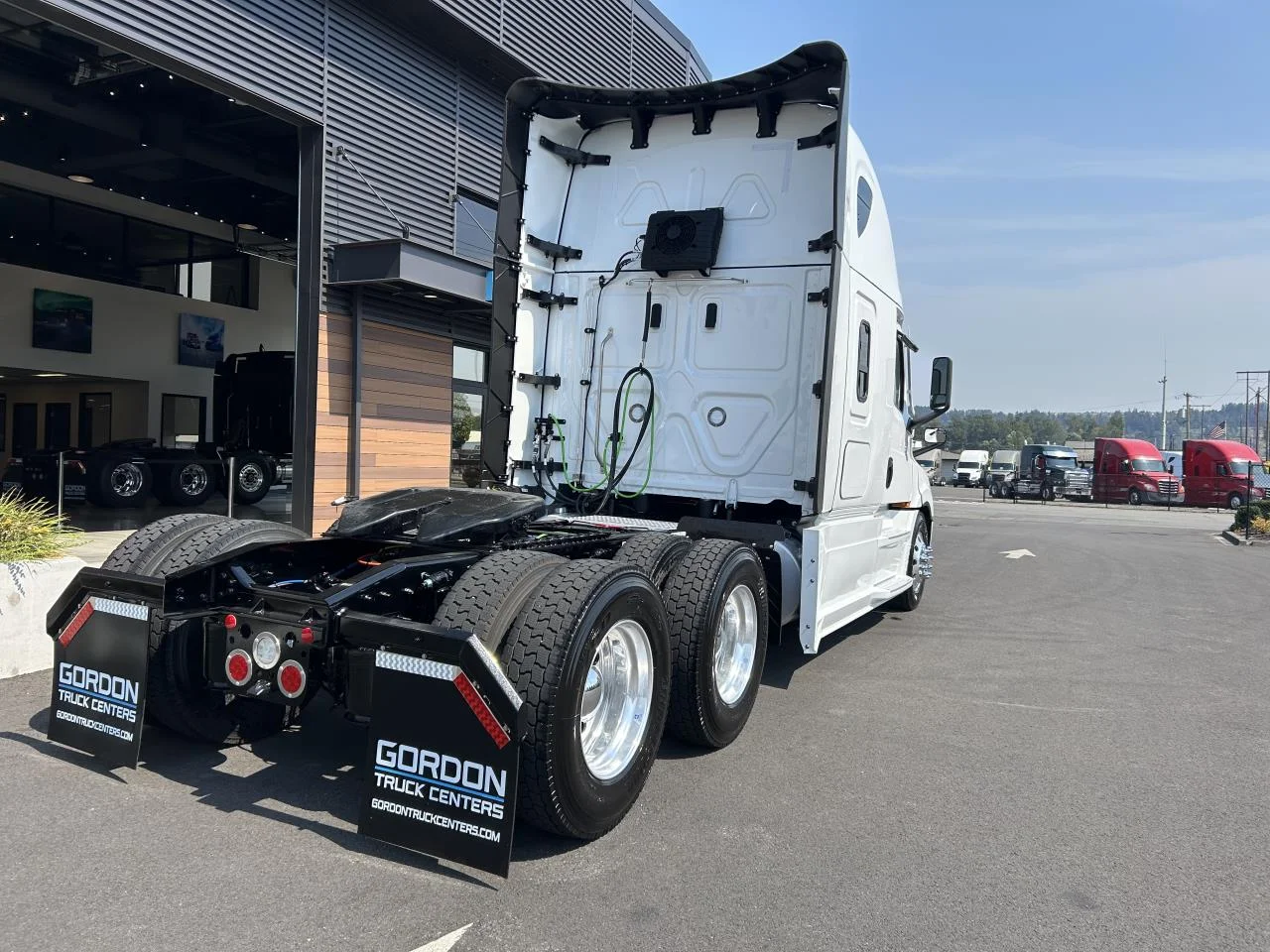 2027 Freightliner in Pacific, WA — photo 5