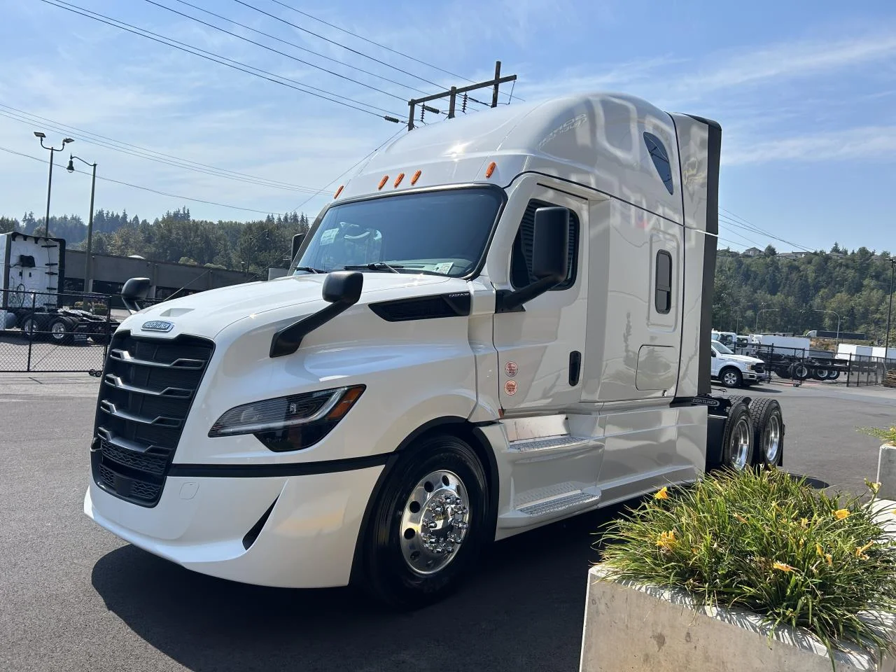 2027 Freightliner in Pacific, WA — photo 3