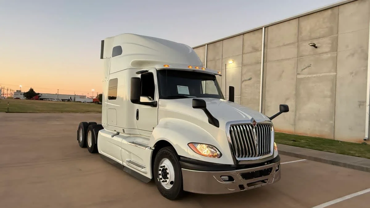 2020 International LT in Oklahoma City, OK — photo 3