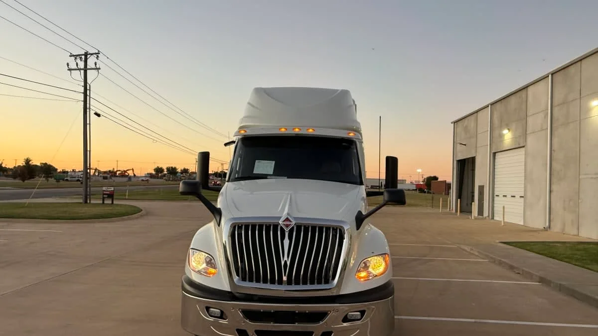 2020 International LT in Oklahoma City, OK — photo 2
