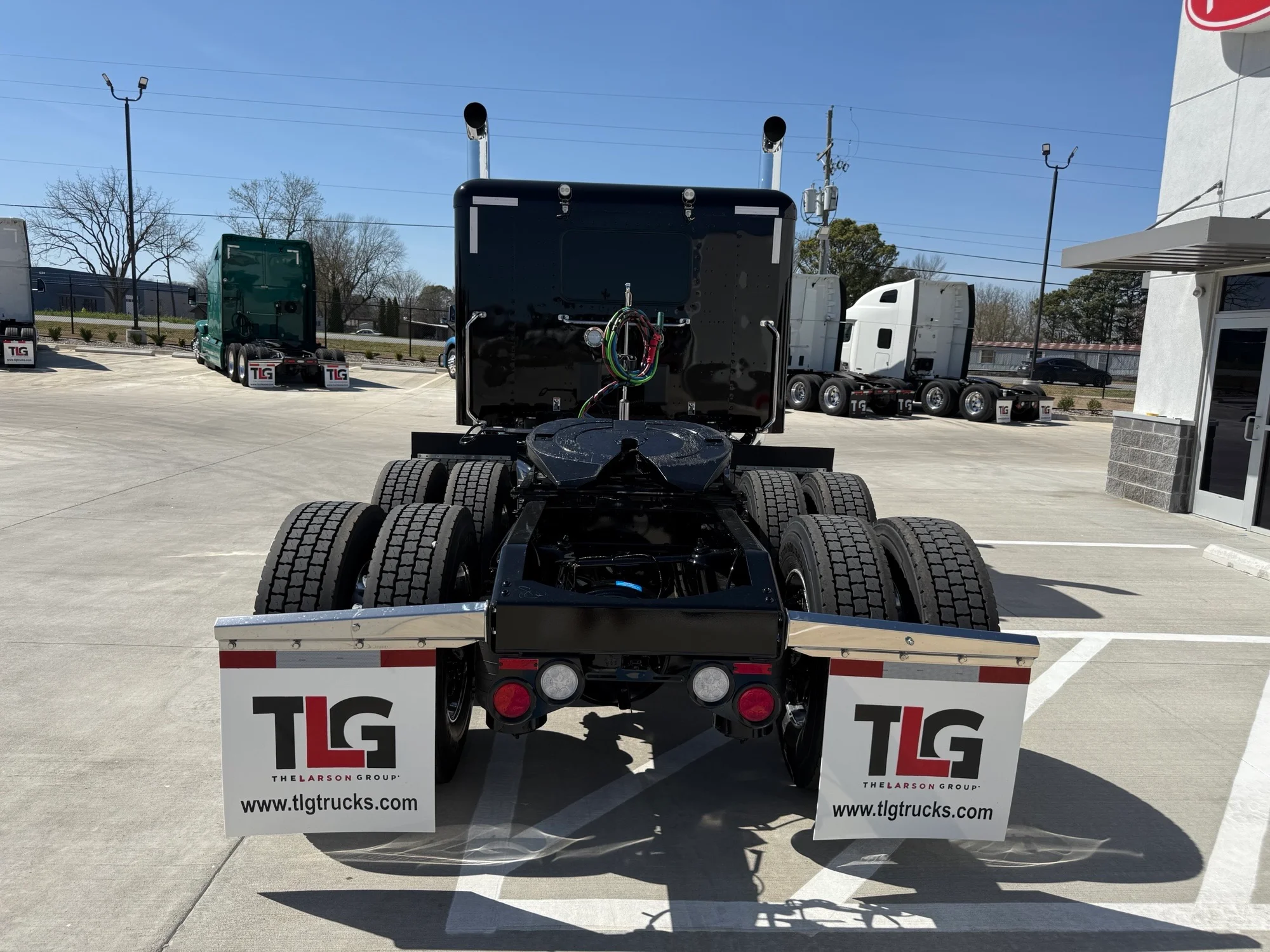 2027 Peterbilt 589 in Lowell, AR — photo 4
