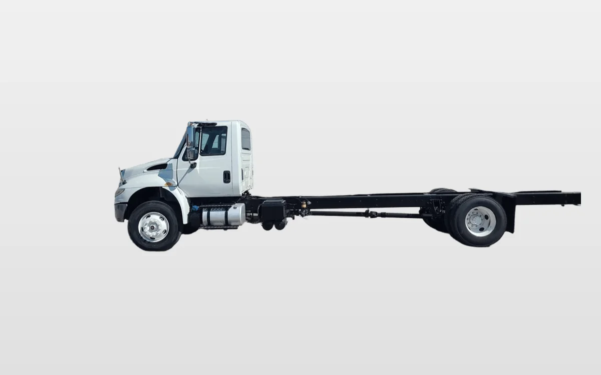 2018 International 4300 - image 1