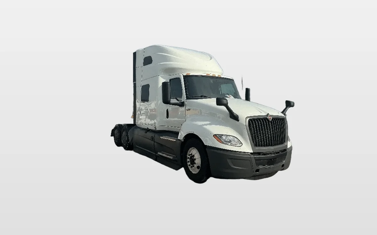 2023 International LT - image 1