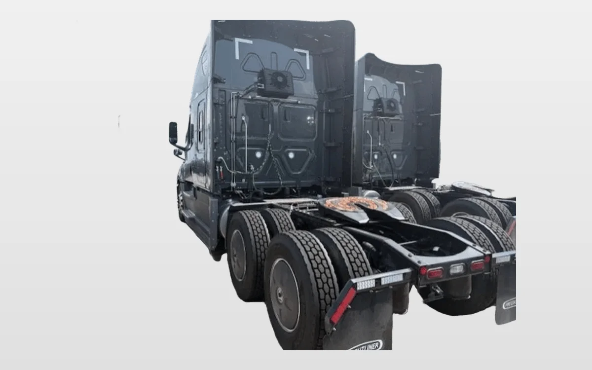 2026 Freightliner Cascadia - image 1