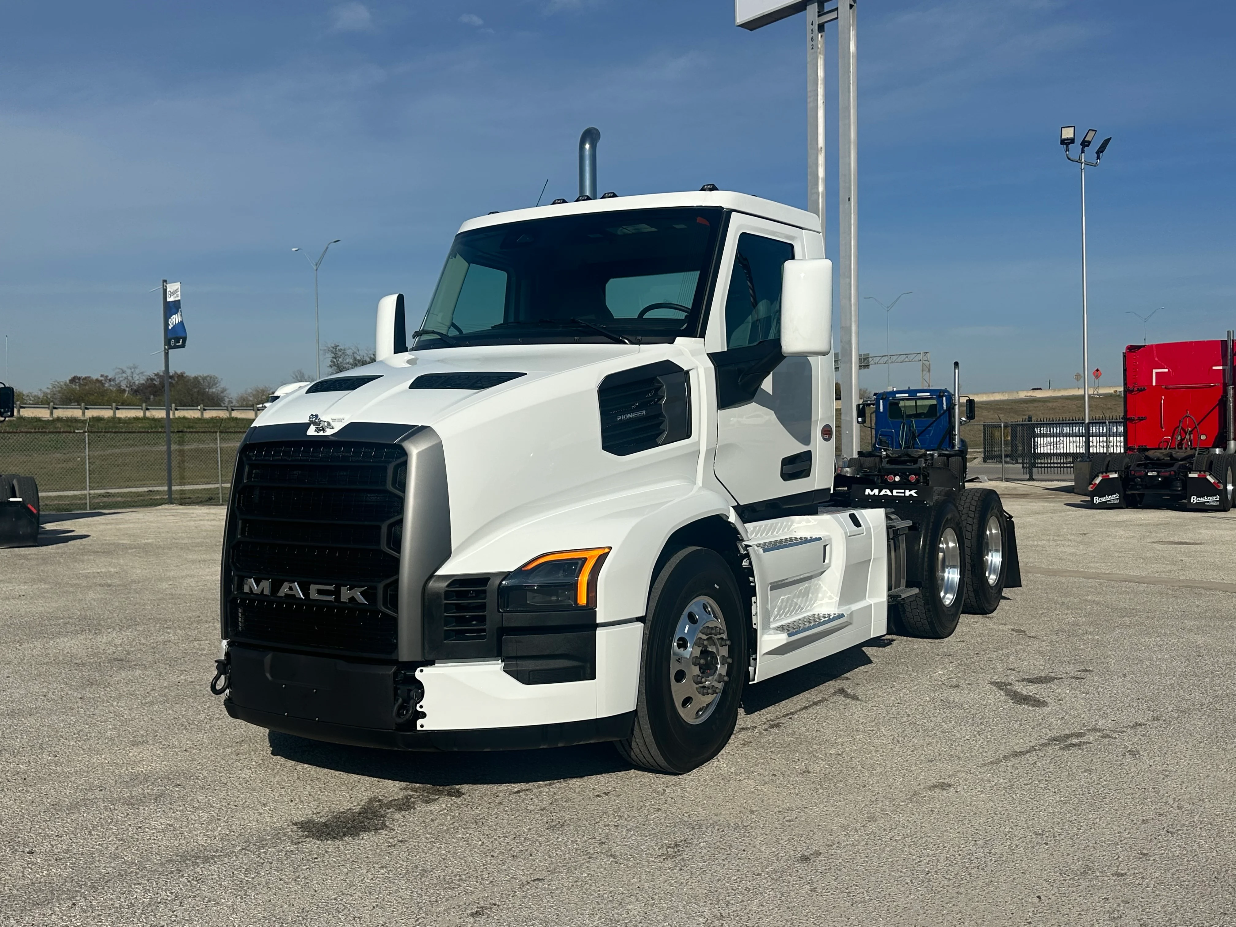 2026 Mack Pinnacle in San Antonio, TX