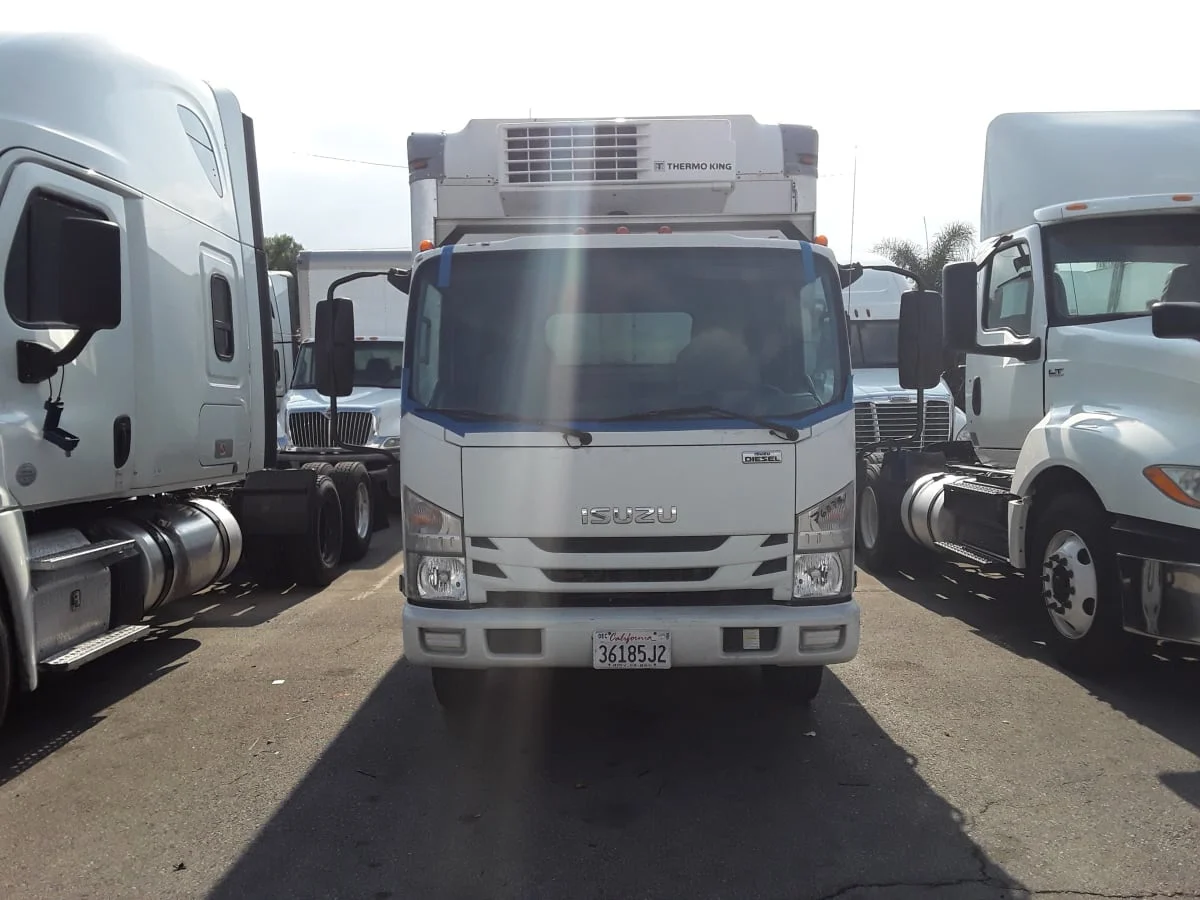 2018 Isuzu NQR in Montebello, CA — photo 2