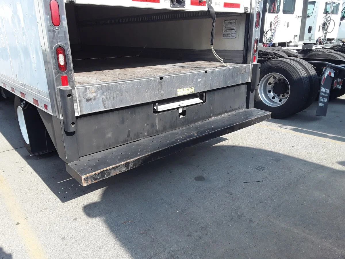 2018 Isuzu NQR in Montebello, CA — photo 5