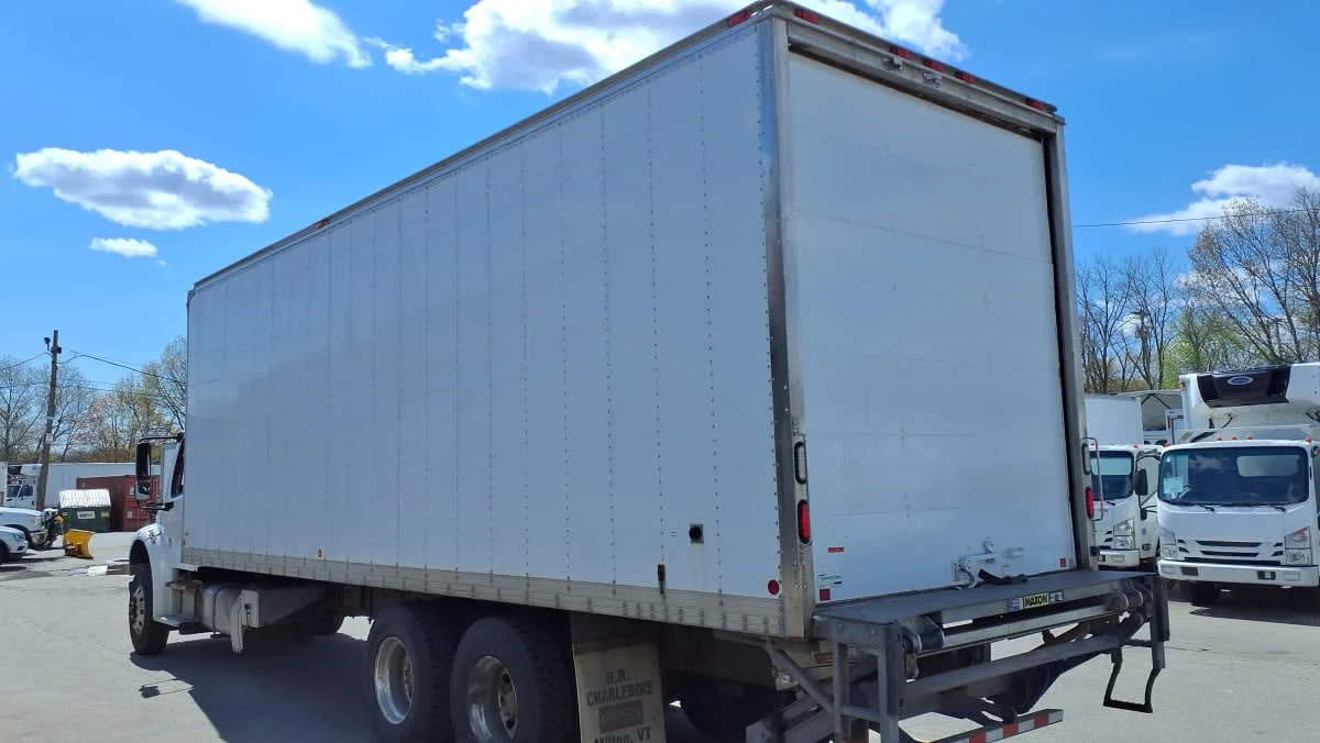 2018 Freightliner M2 106 in Salisbury, MA — photo 6