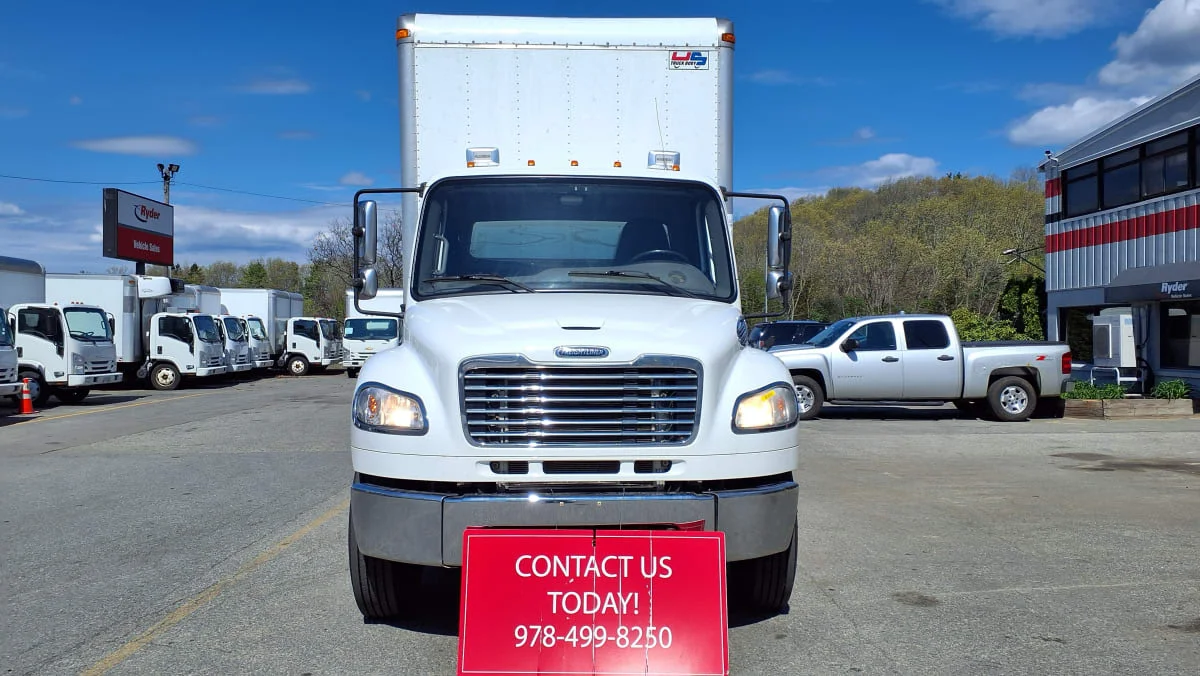 2018 Freightliner M2 106 in Salisbury, MA — photo 2