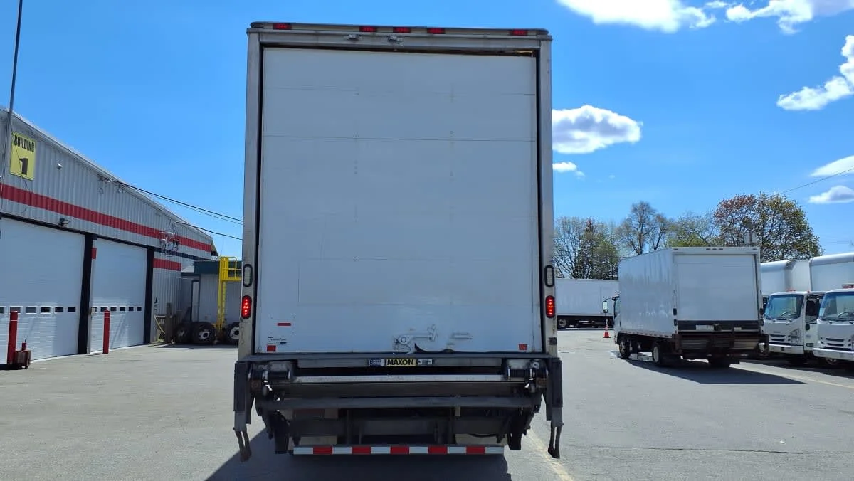 2018 Freightliner M2 106 in Salisbury, MA — photo 5