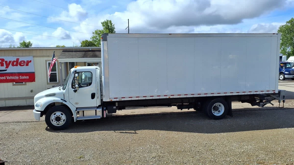 2019 Freightliner M2 106