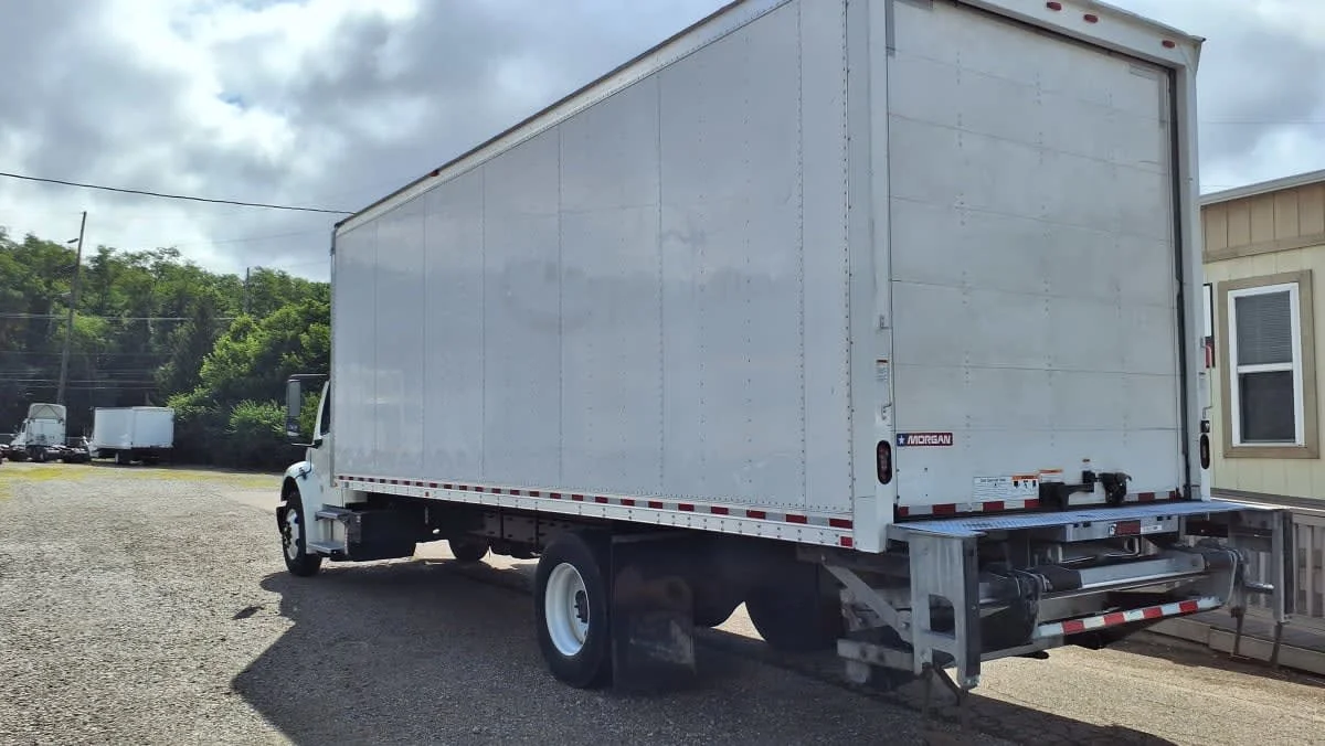 2019 Freightliner M2 106 in West Chester, OH — photo 6
