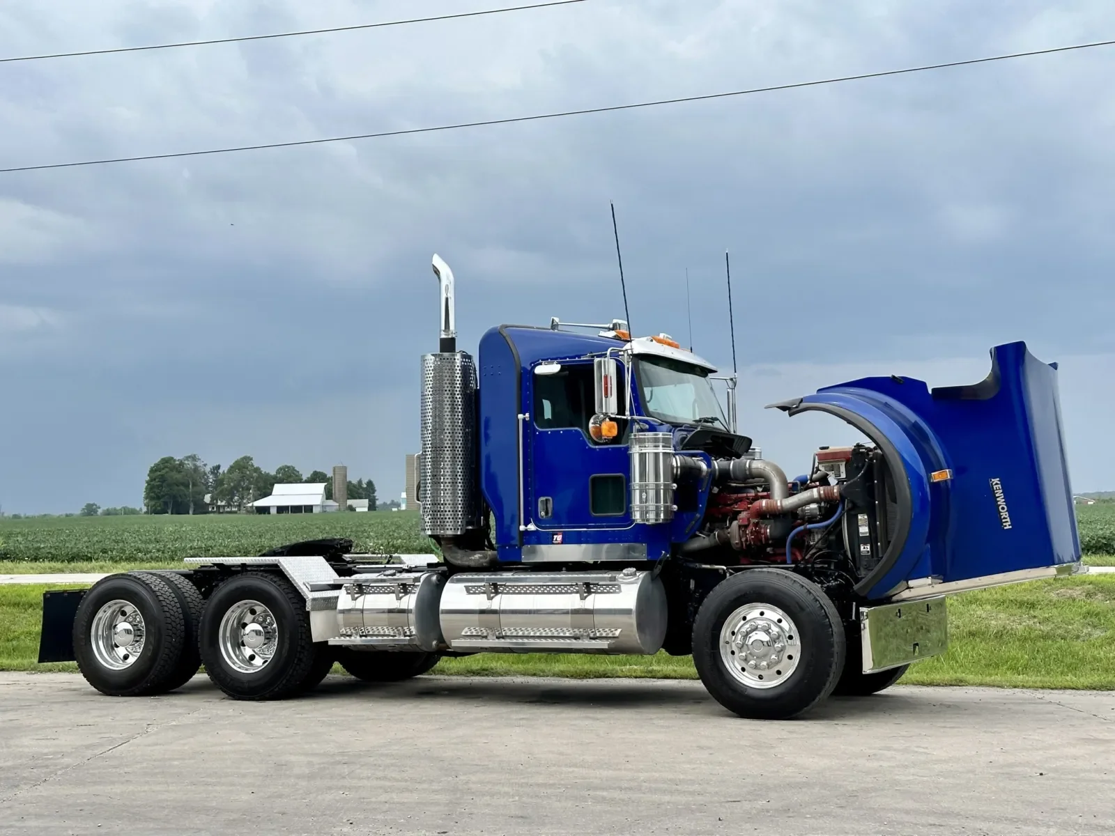 2018 Kenworth W900 in New Lenox, IL — photo 9