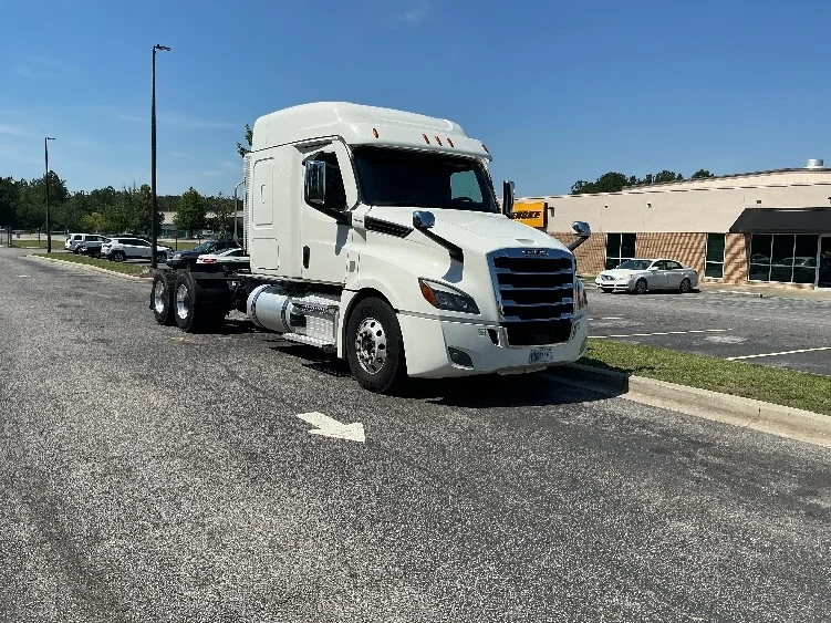2021 Freightliner Cascadia
