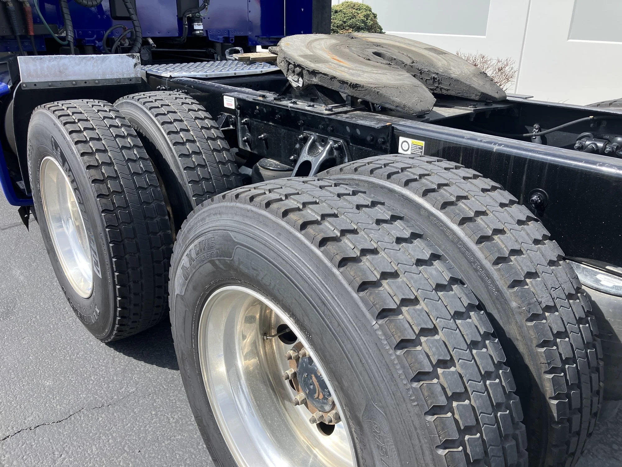 2022 Kenworth T680 - image 6