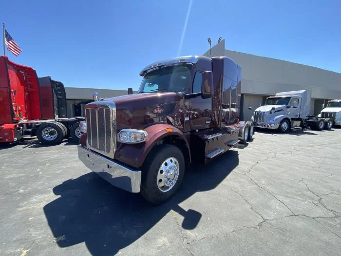 2024 Peterbilt 567 - image 2