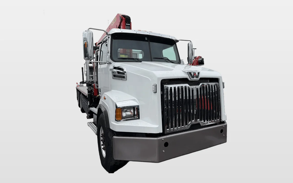 2015 Western Star 4700 - image 1
