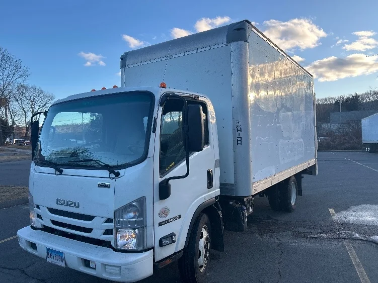 2021 Isuzu NQR - image 3