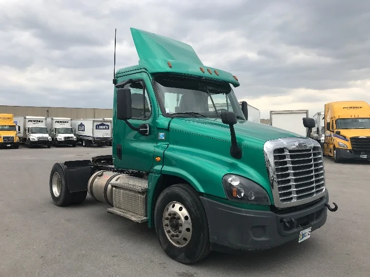 2019 Freightliner Cascadia in Louisville, KY