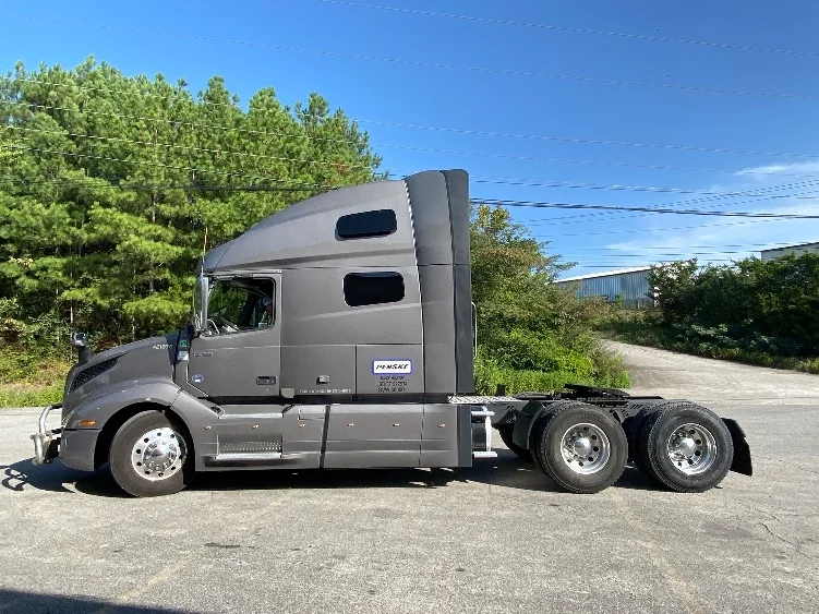 2022 Volvo VNL 760 in Cleveland, TN — photo 4