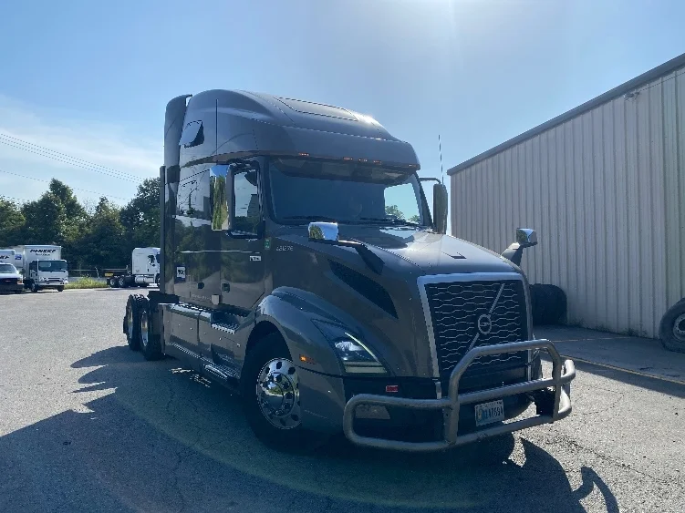 2022 Volvo VNL 760 in Cleveland, TN