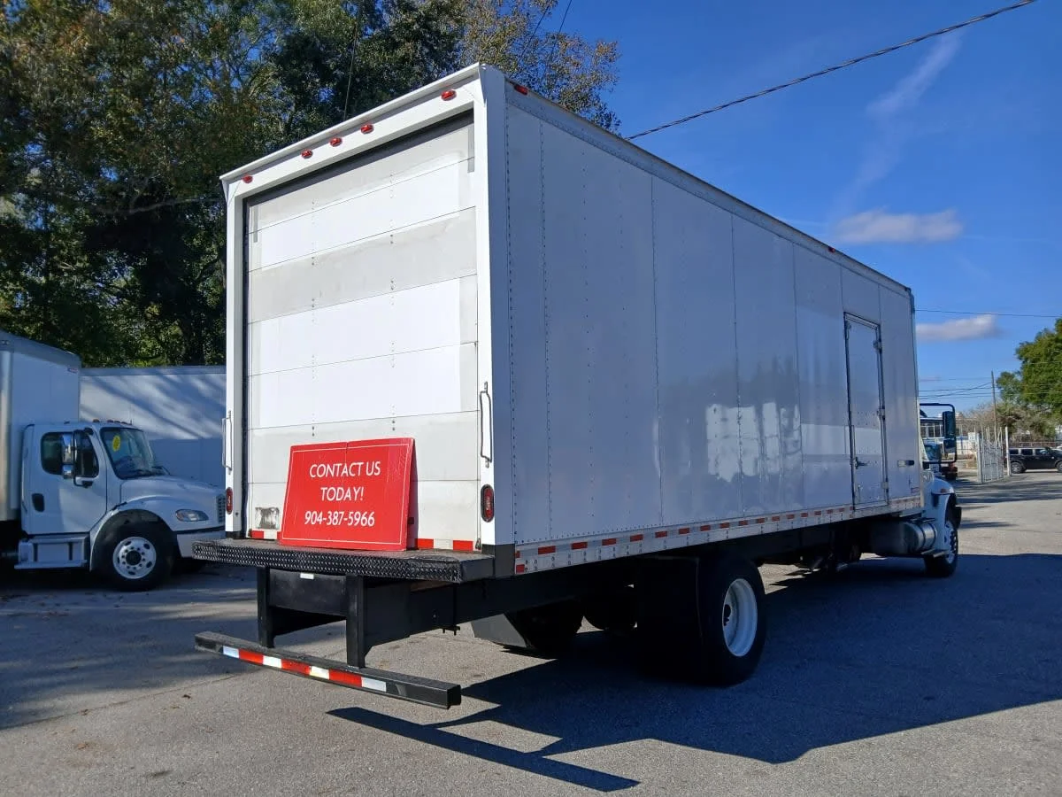 2018 International 4300 in Jacksonville, FL — photo 4