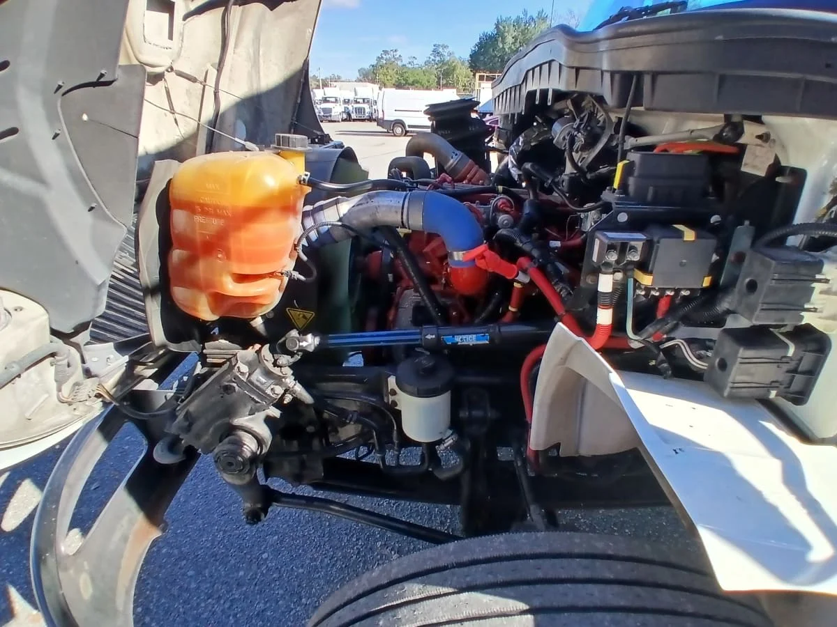 2018 International 4300 in Jacksonville, FL — photo 9