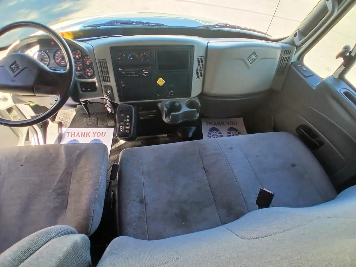 2018 International 4300 in Jacksonville, FL — photo 7
