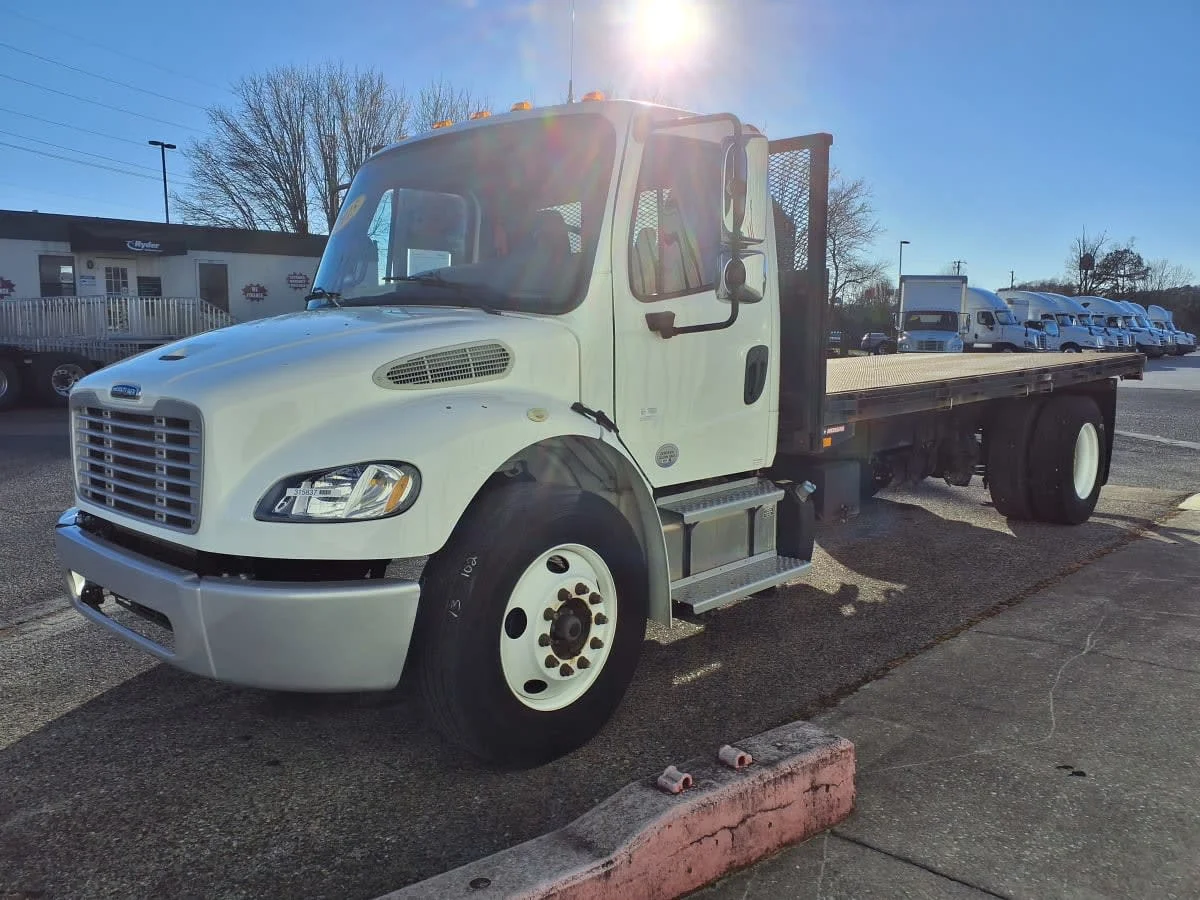 2015 Freightliner M2 106 in Knoxville, TN