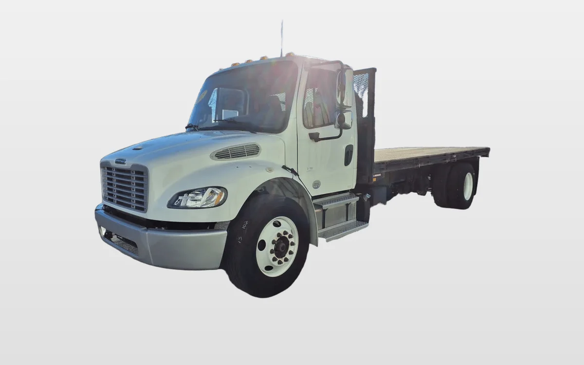 2015 Freightliner M2 106 - image 1