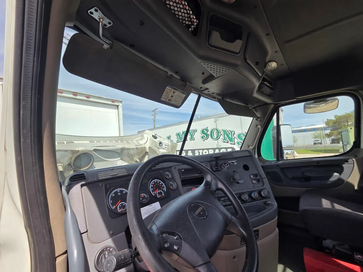 2018 Freightliner Cascadia in Commerce City, CO — photo 7
