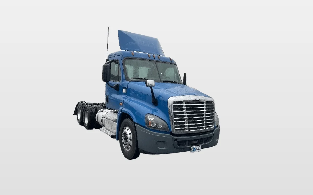 2019 Freightliner - image 1