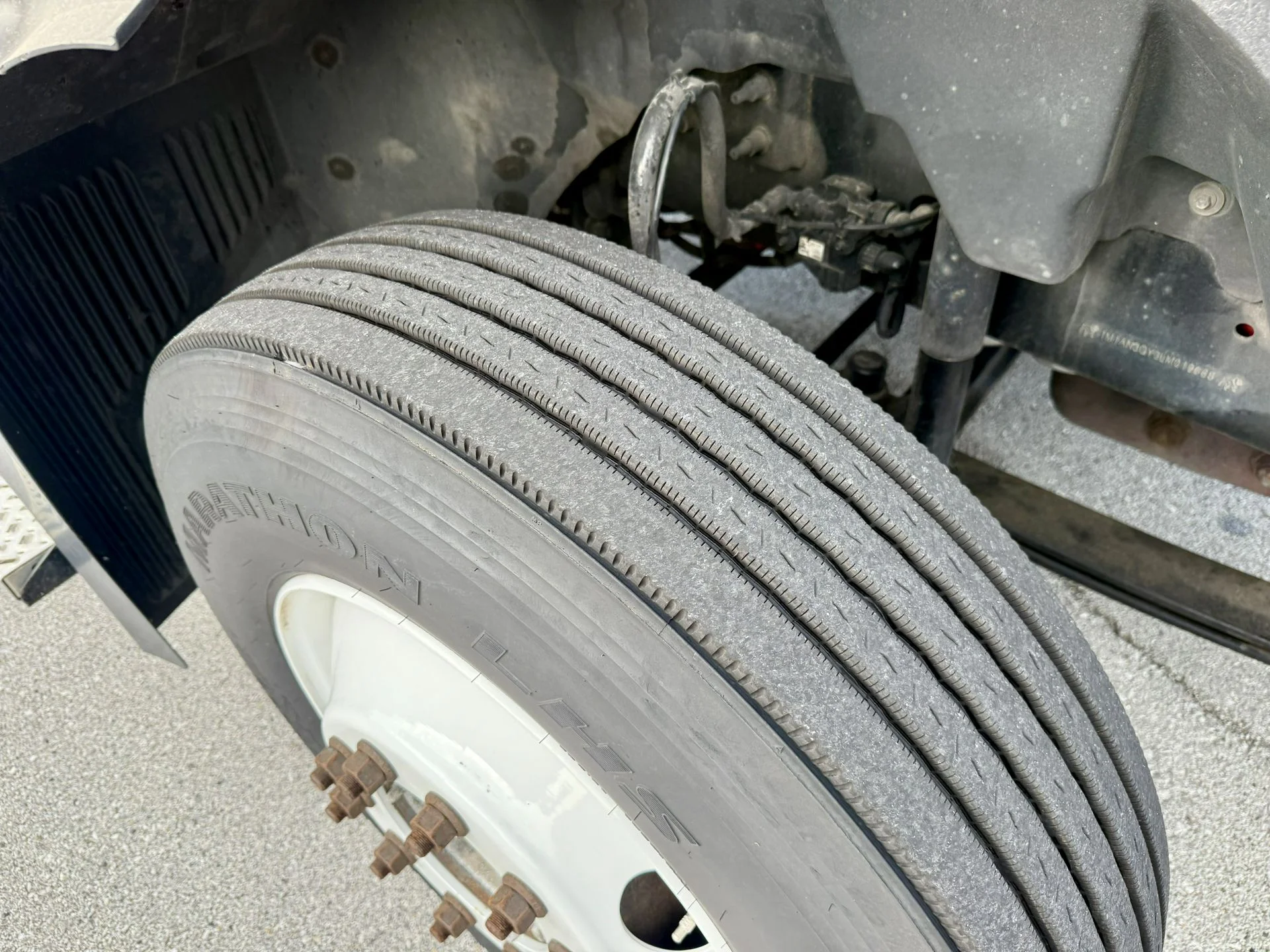 2020 Mack Anthem - image 13