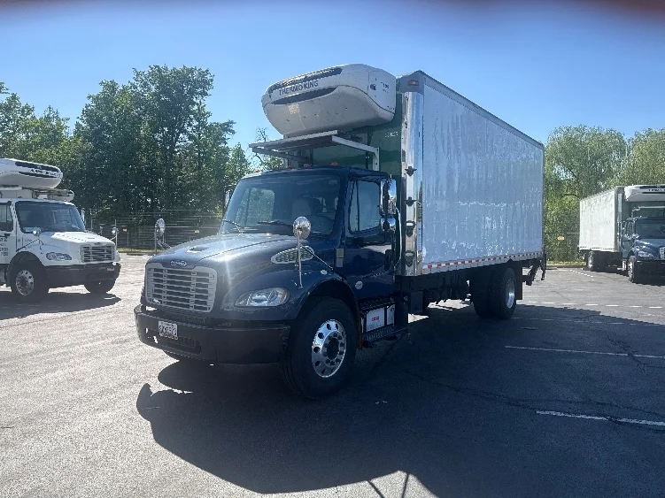 2019 Freightliner eM2 in Jessup, MD — photo 3