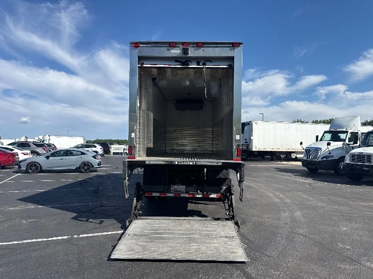 2019 Freightliner eM2 in Jessup, MD — photo 8
