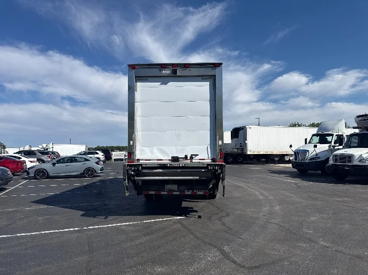 2019 Freightliner eM2 in Jessup, MD — photo 7