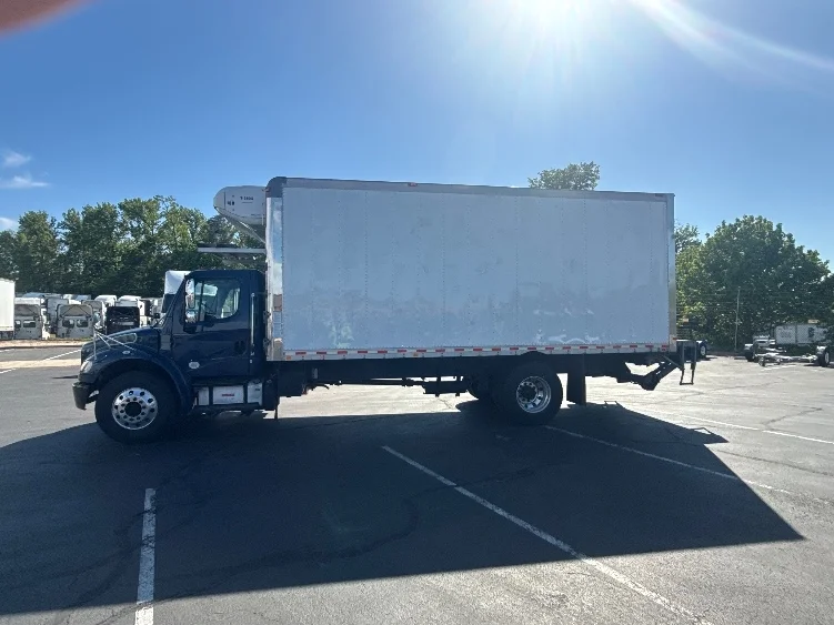 2019 Freightliner eM2 in Jessup, MD — photo 4