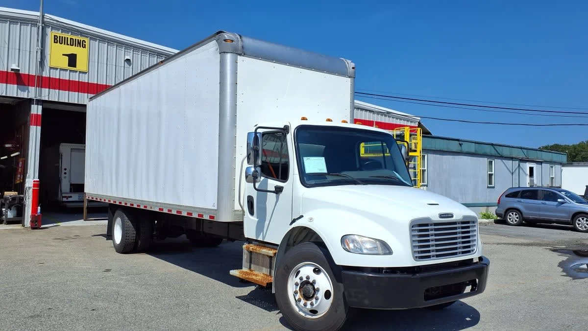 2020 Freightliner M2 106 in Salisbury, MA — photo 3