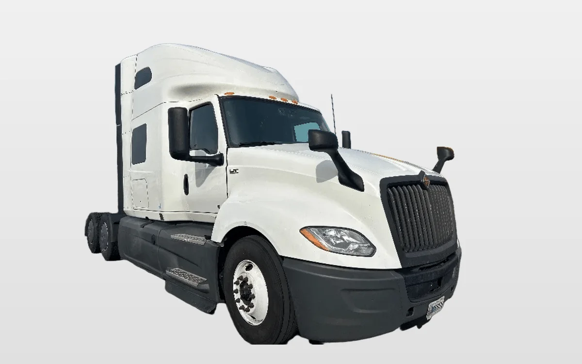 2023 International LT - image 1