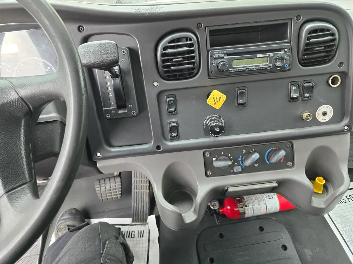 2014 Freightliner M2 106 in Bensalem, PA — photo 11