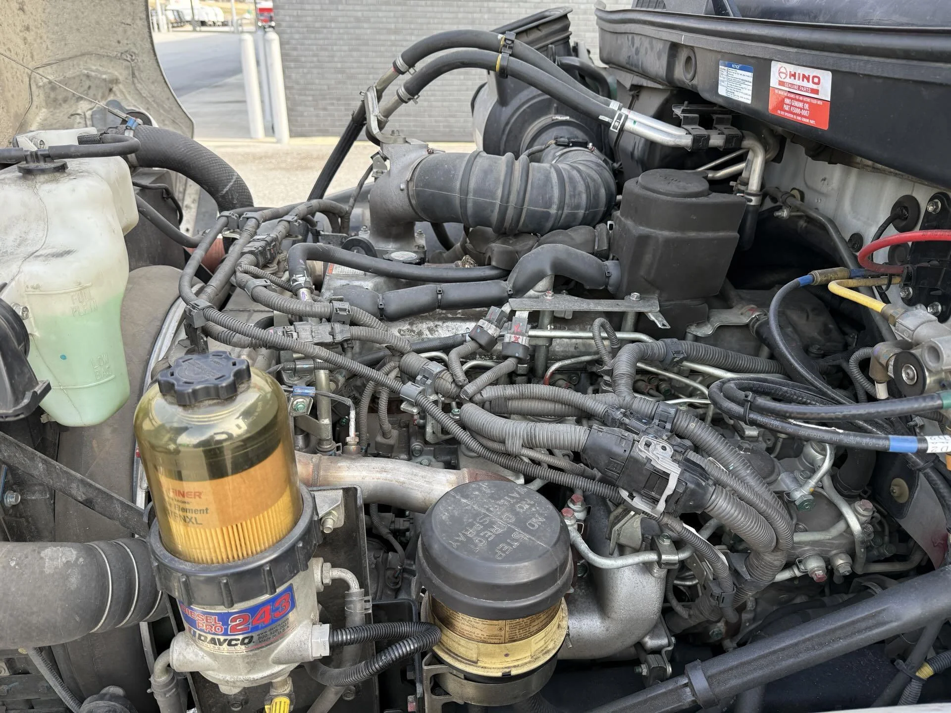 2021 Hino 268 - image 15