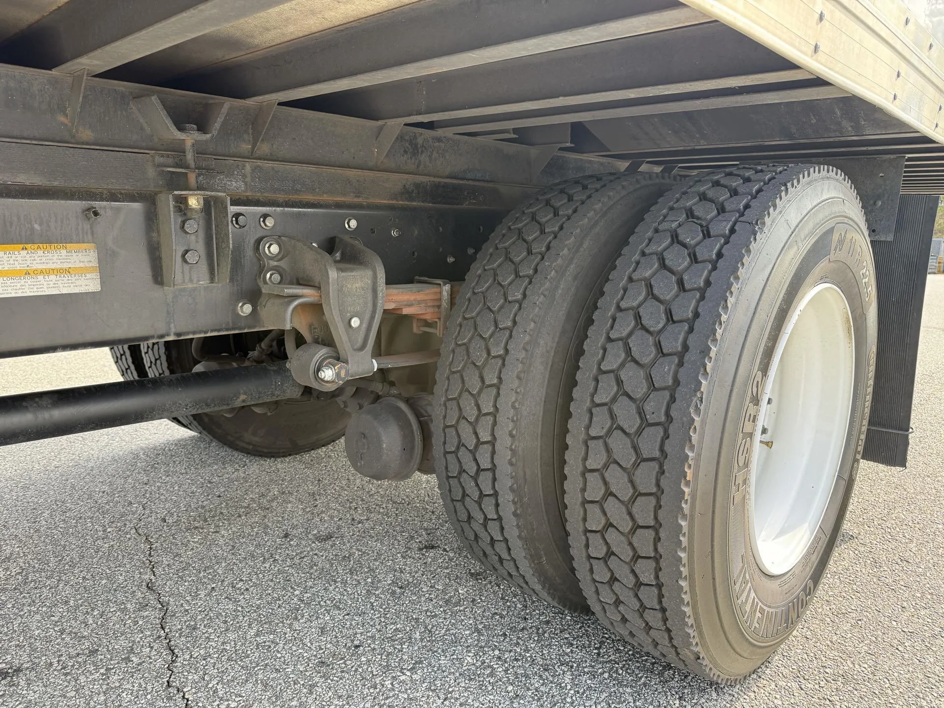 2021 Hino 268 - image 8